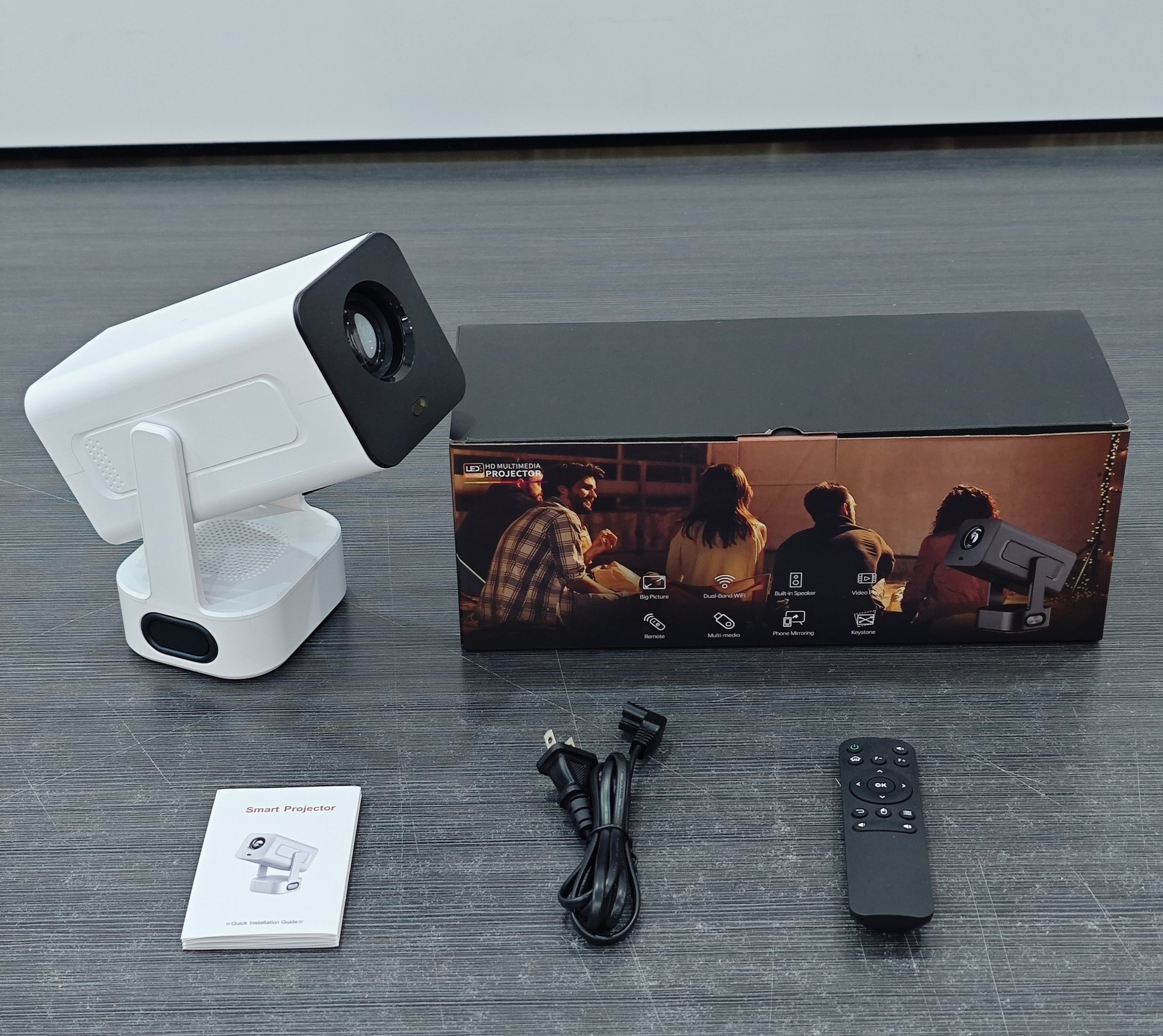 AuraLux™ Portable LCD Home Theatre